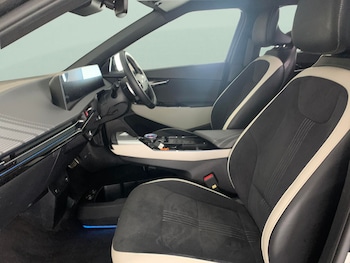 Used Kia EV6 2021 for sale - 76935082: Photo