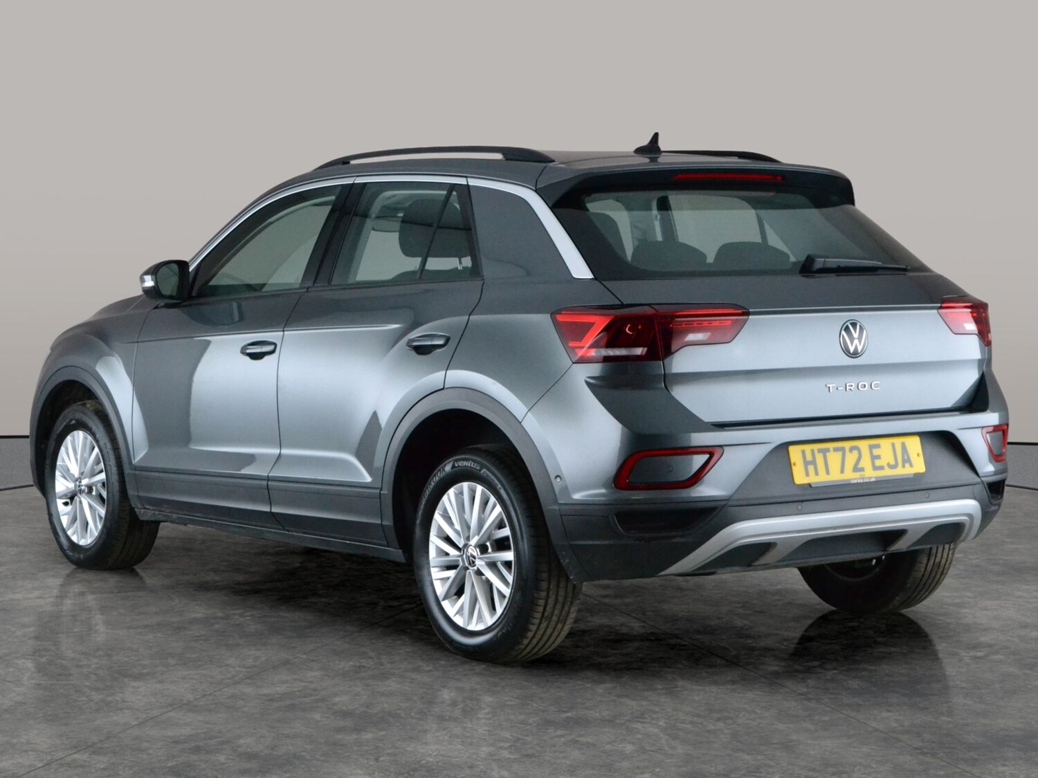 Used Volkswagen T-Roc 2023 for sale - 77928232: Photo 10