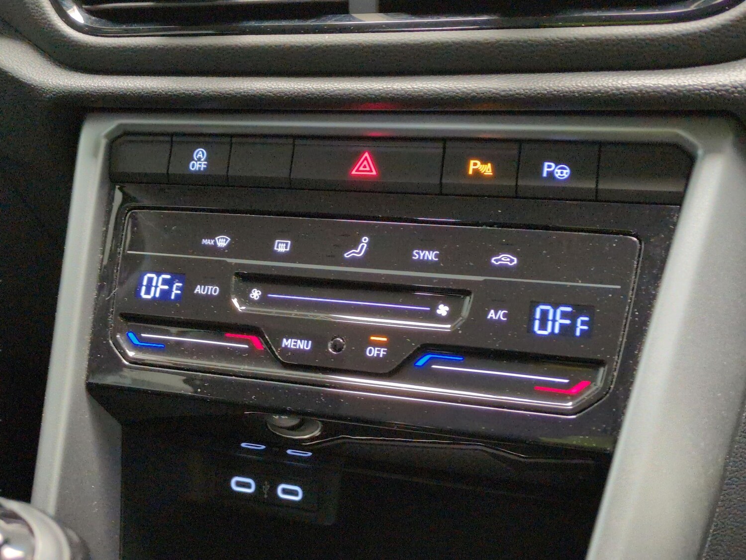 Used Volkswagen T-Roc 2023 for sale - 77928232: Photo 16