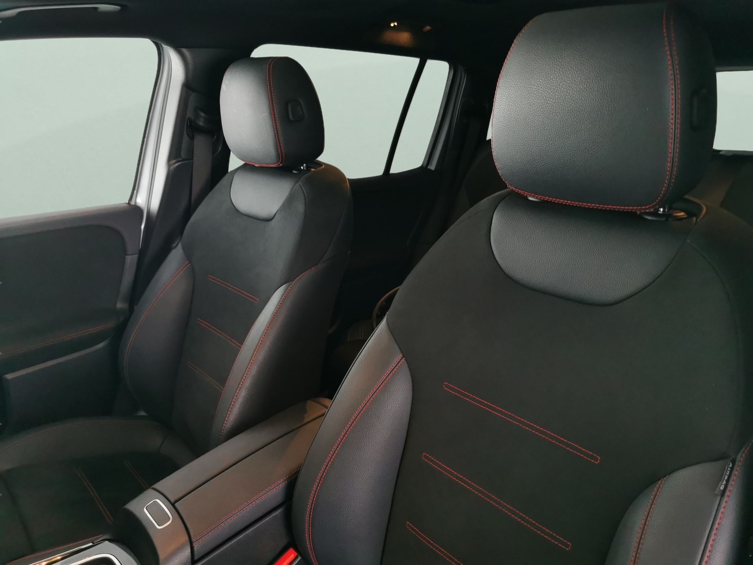 Used Mercedes-Benz EQB 2024 for sale - 77631062: Photo 16