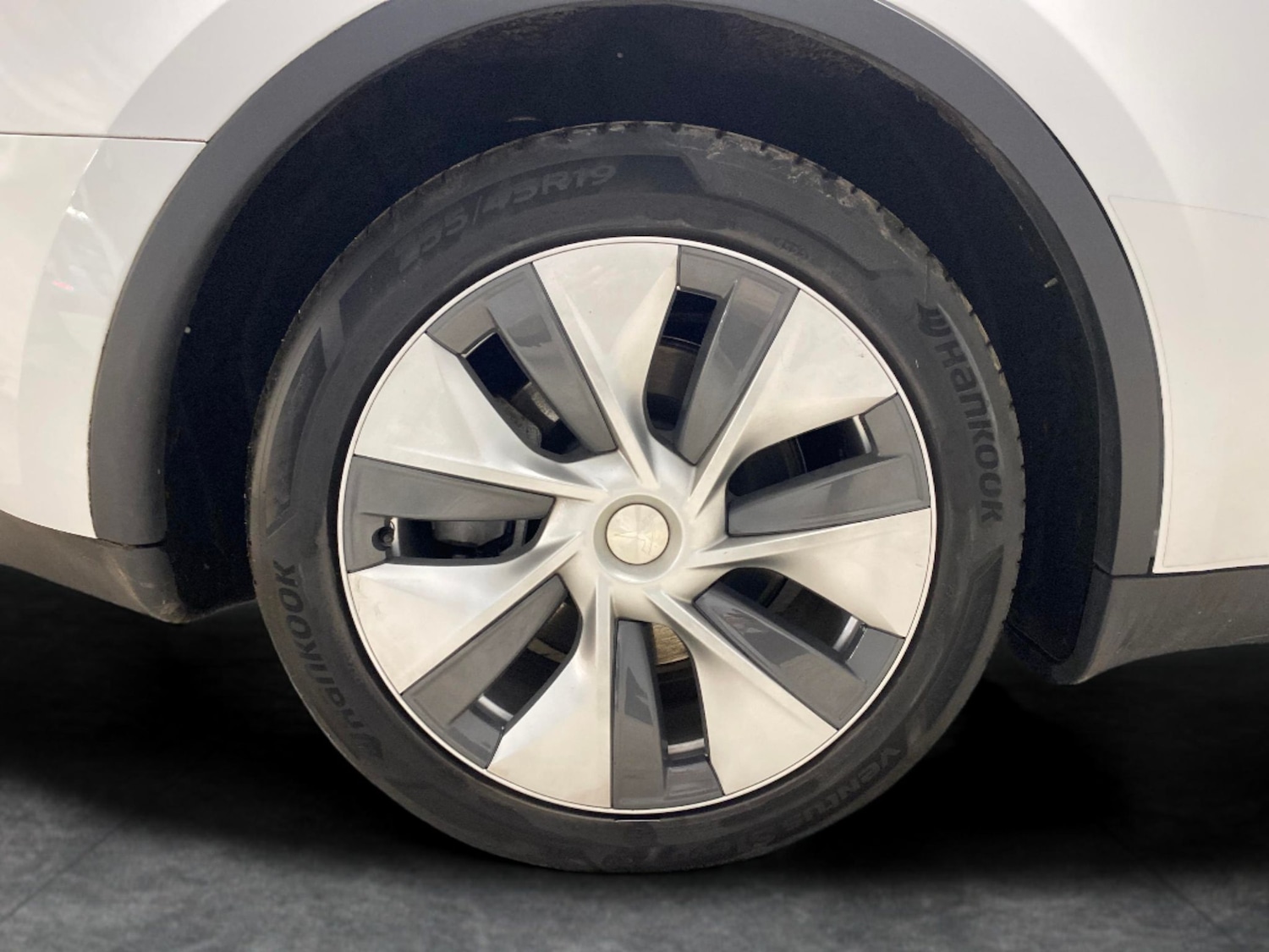 Used Tesla Model Y 2023 for sale - 77902114: Photo 25