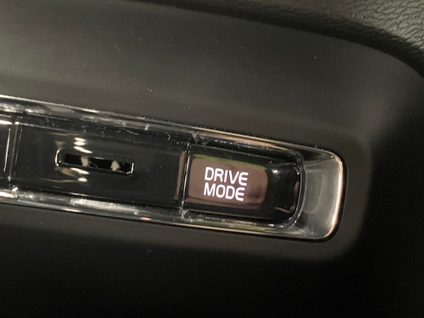 Used Volvo XC40 2020 for sale - 76310221: Photo 17