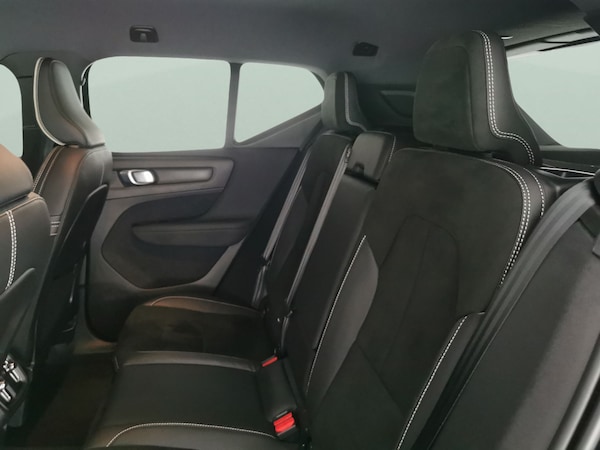 Used Volvo XC40 2020 for sale - 76310221: Photo 32