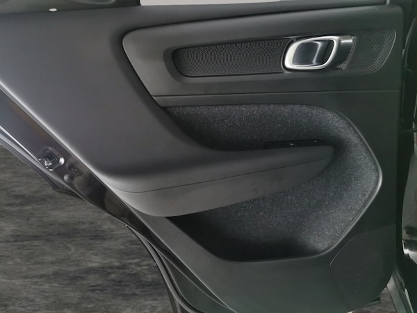 Used Volvo XC40 2020 for sale - 76310221: Photo 34