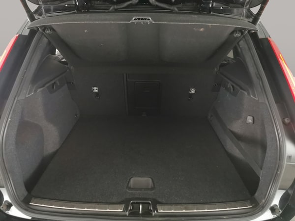 Used Volvo XC40 2020 for sale - 76310221: Photo 41