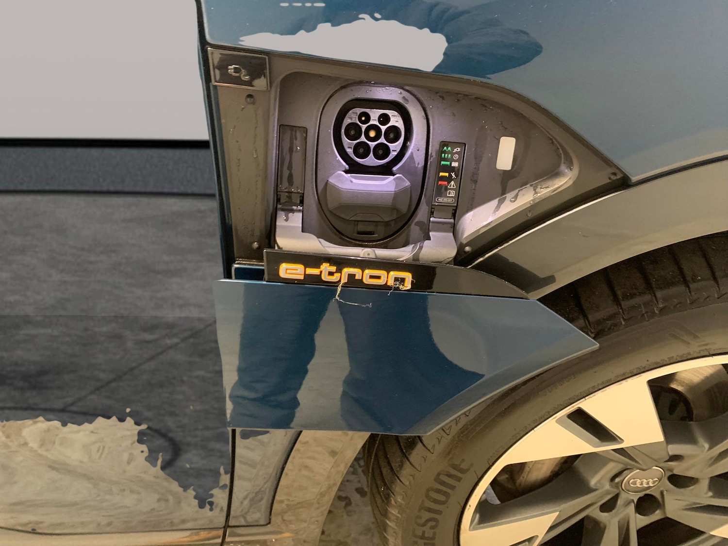 Used Audi e-tron 2020 for sale - 77984659: Photo 28