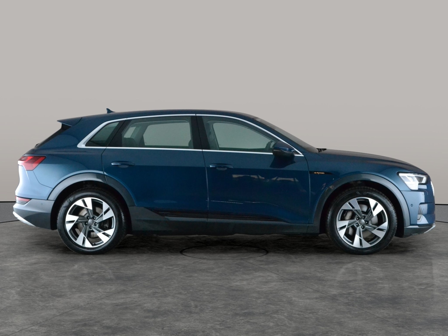 Used Audi e-tron 2020 for sale - 77984659: Photo 9