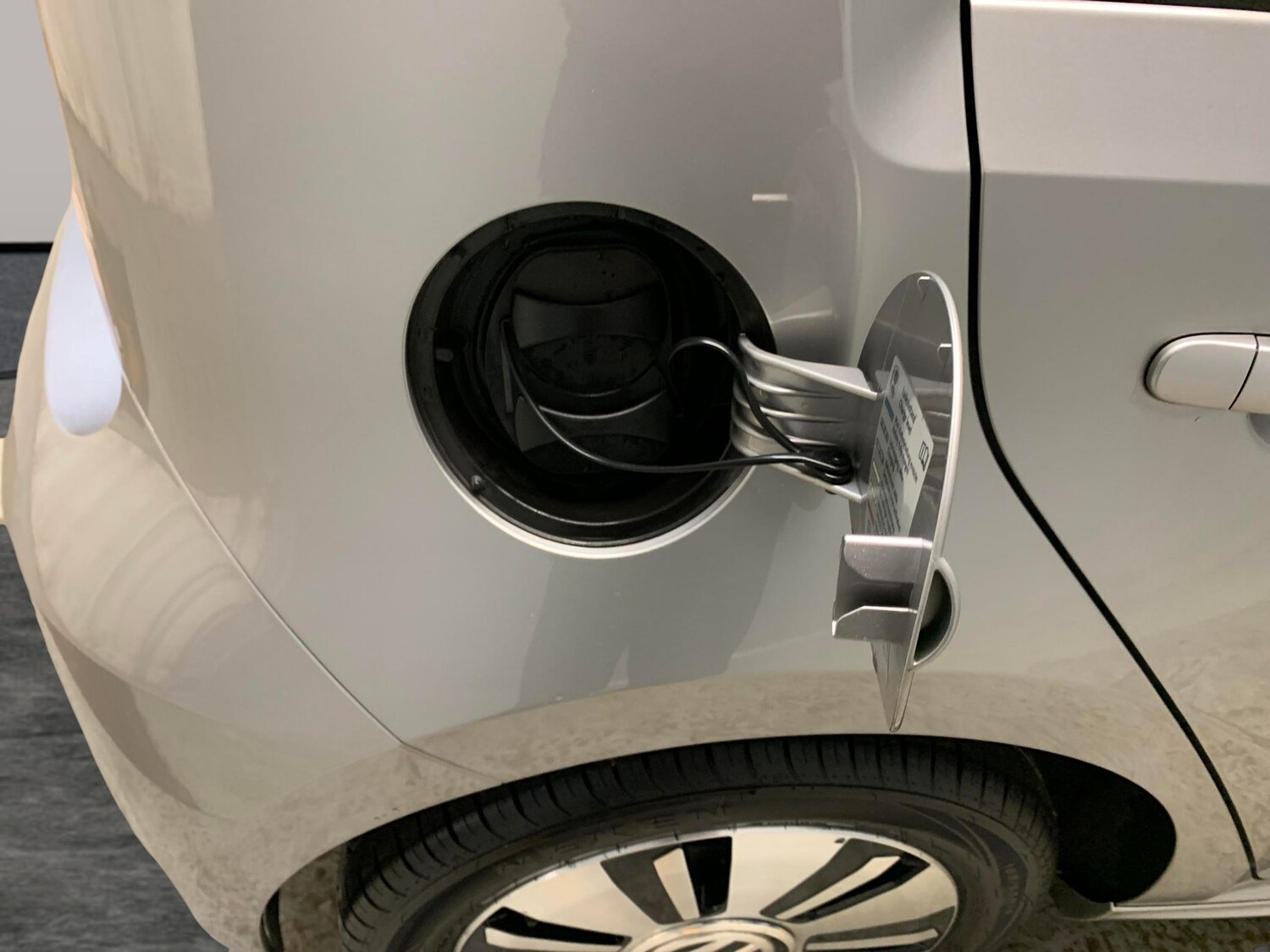 Used Volkswagen up! 2017 for sale - 77833672: Photo 25