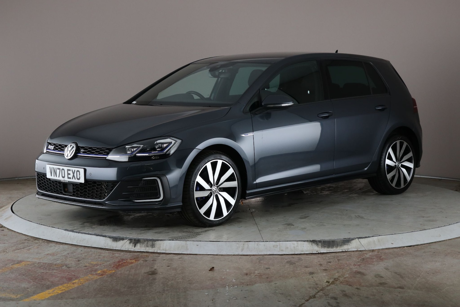 Used Volkswagen Golf 2020 for sale - 76480068: Photo 1