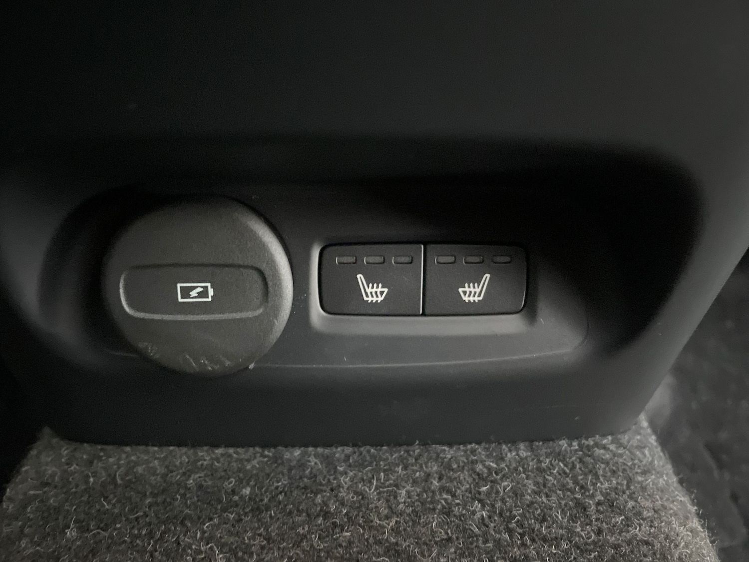 Used Volvo XC40 for sale - 77186690: Photo 18