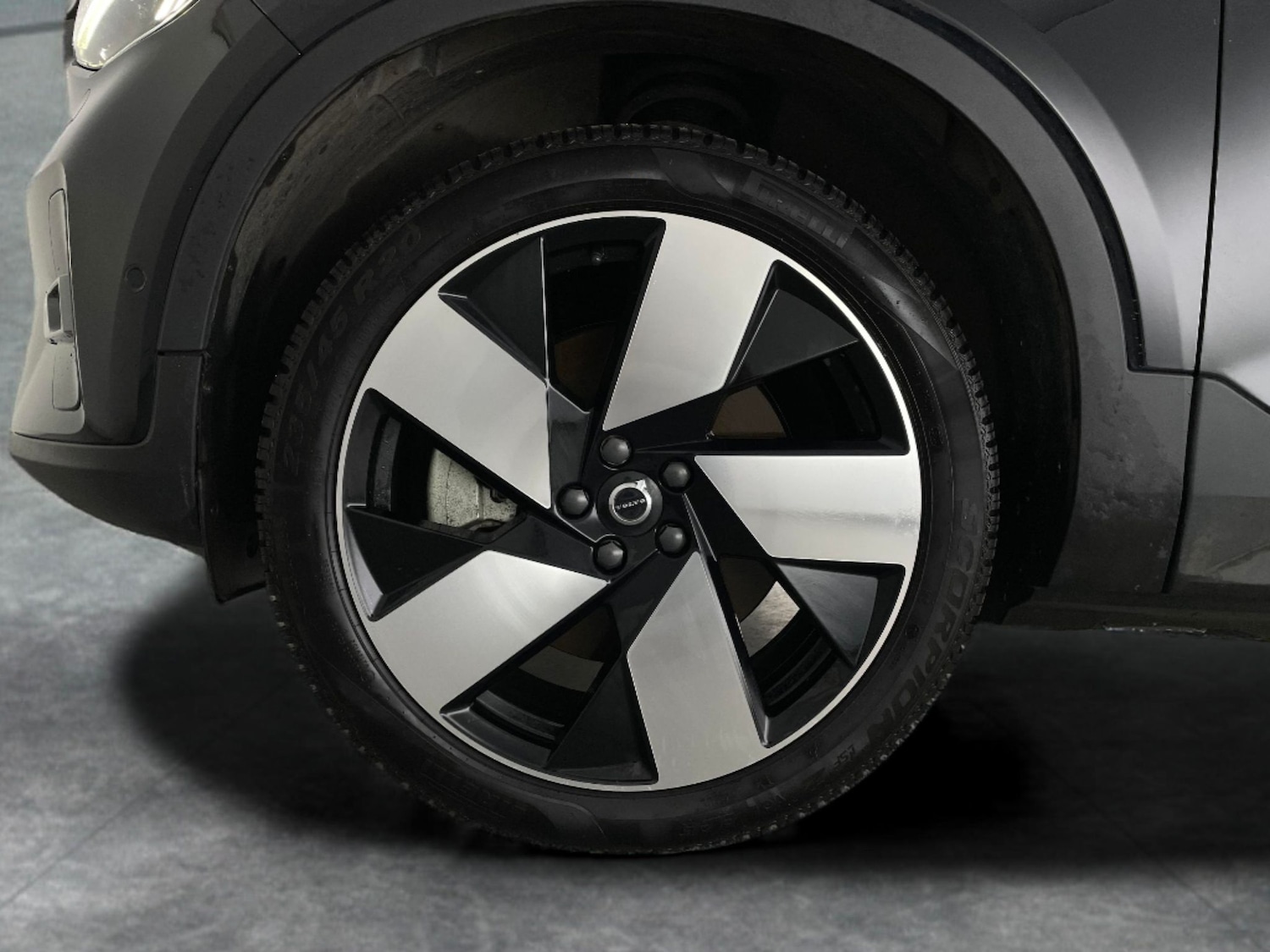 Used Volvo XC40 for sale - 77186690: Photo 32