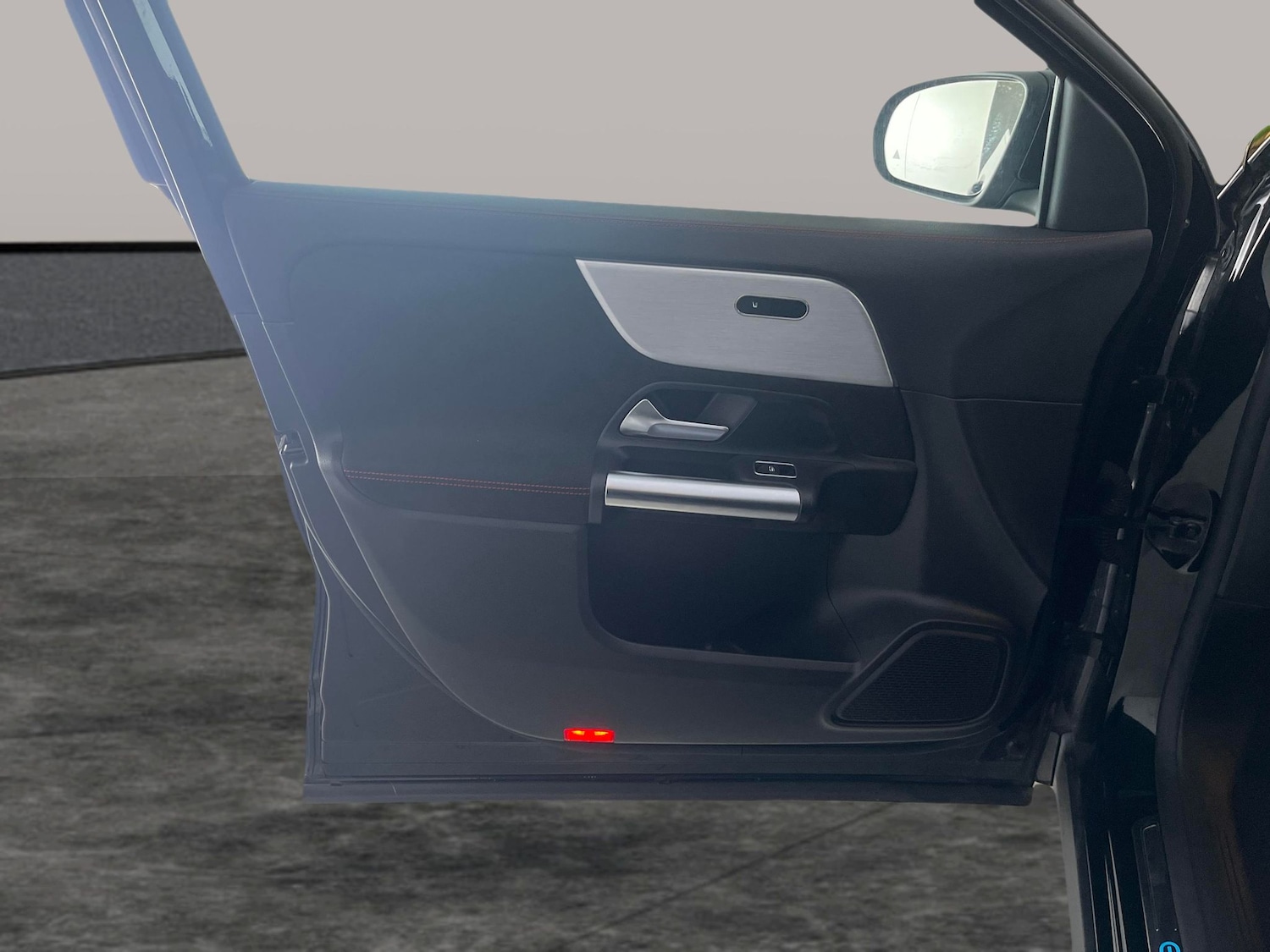 Used Mercedes-Benz EQA 2021 for sale - 76668749: Photo 28