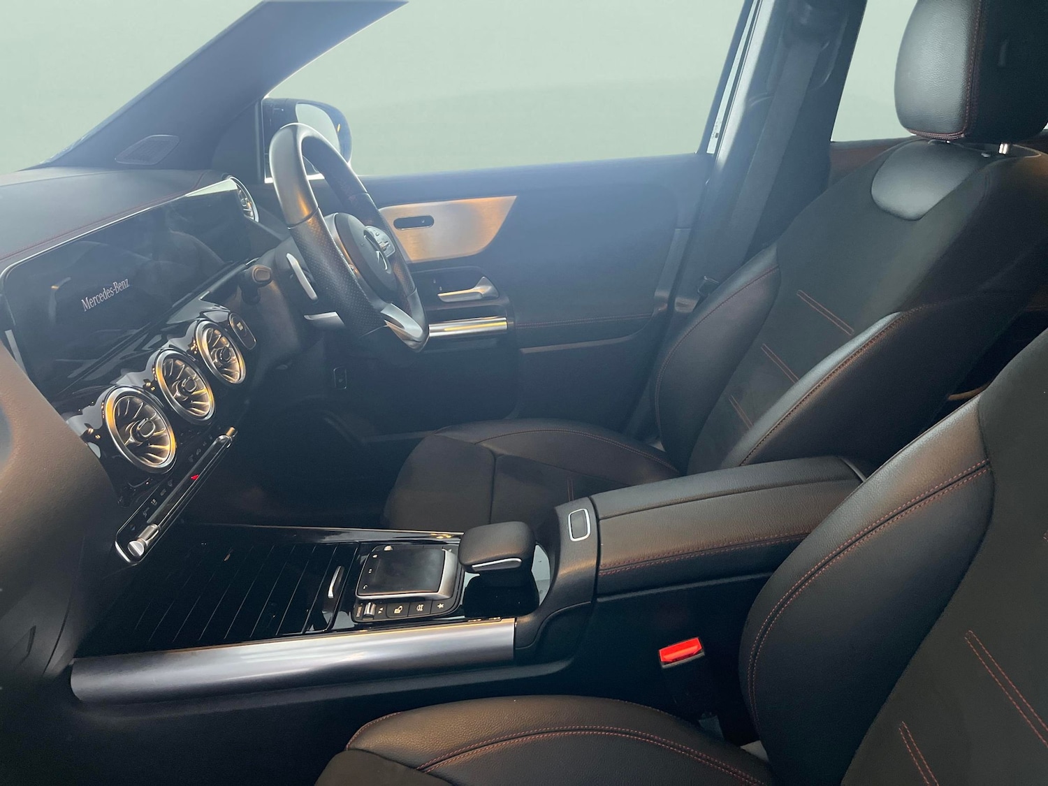 Used Mercedes-Benz EQA 2021 for sale - 76668749: Photo 4