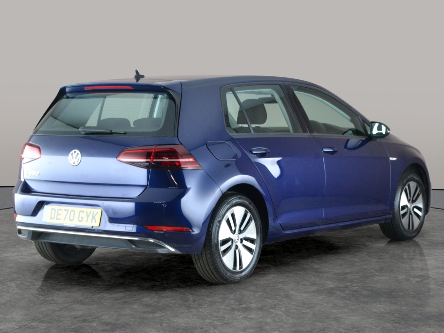 Used Volkswagen Golf 2020 for sale - 77756813: Photo 9