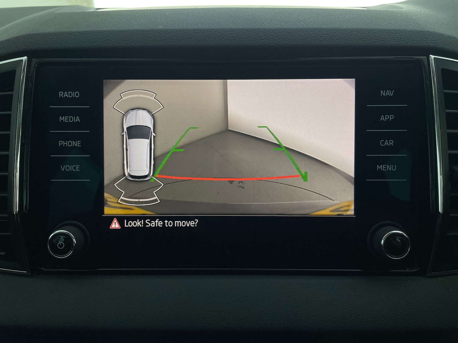 Used Skoda Karoq 2022 for sale - 76845805: Photo 19