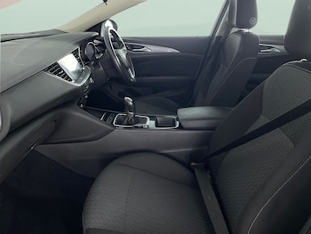 Used Vauxhall Insignia 2018 for sale - 76845768: Photo