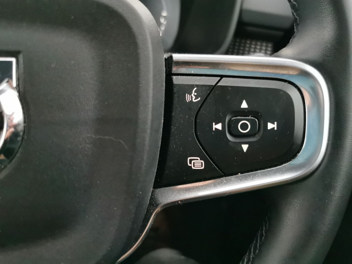 Used Volvo XC40 2021 for sale - 77103761: Photo 19