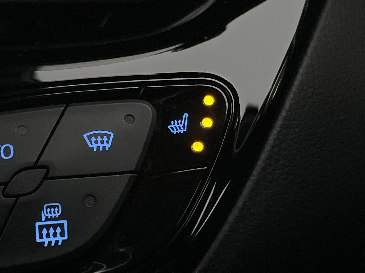 Used Toyota C-HR 2021 for sale - 77034031: Photo 21