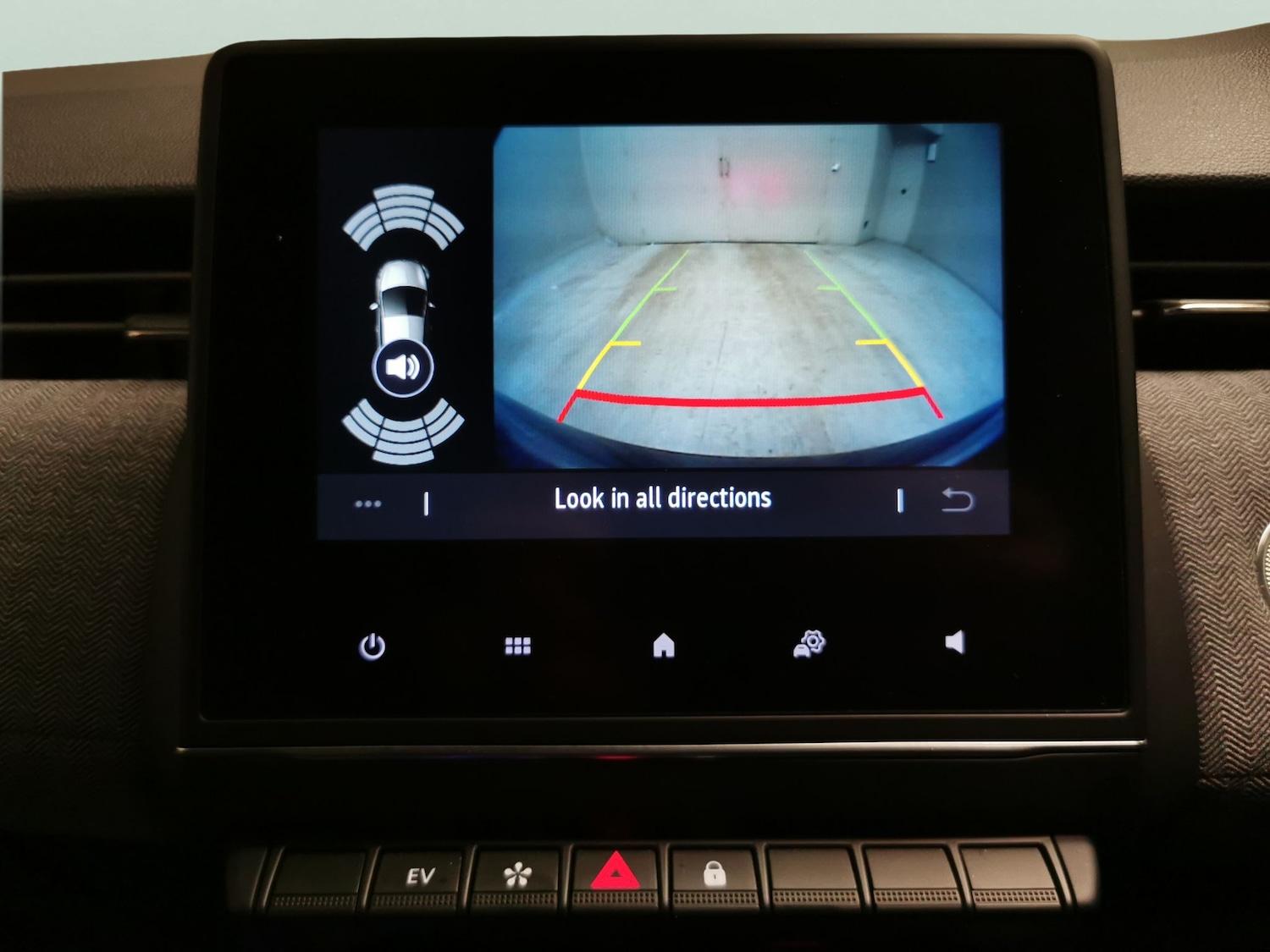 Used Renault Clio 2025 for sale - 77617447: Photo 5