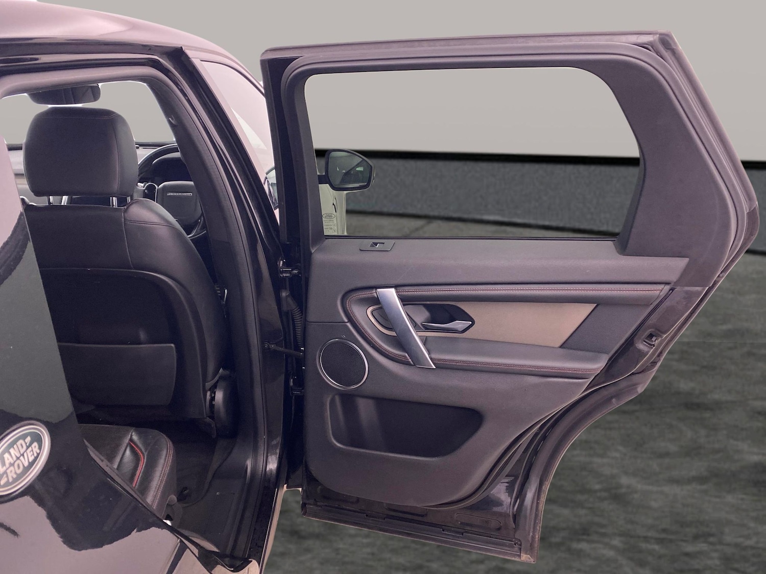 Used Land Rover Discovery Sport 2020 for sale - 77636382: Photo 28