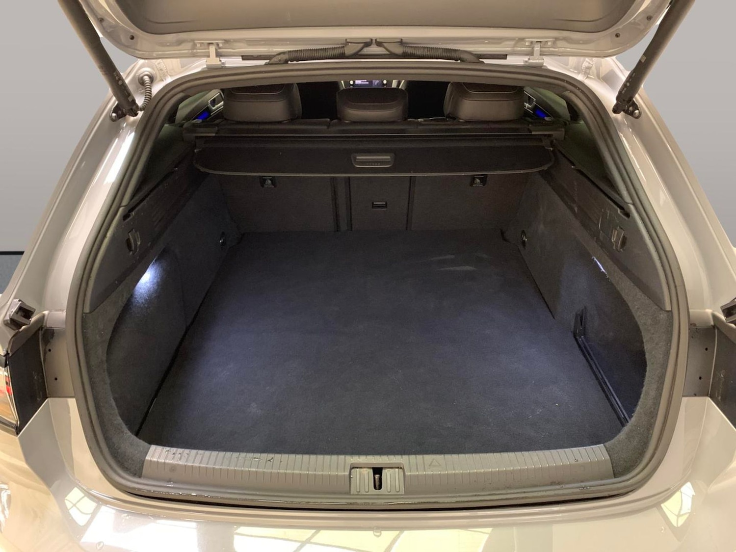 Used Volkswagen Arteon 2022 for sale - 76519628: Photo 32