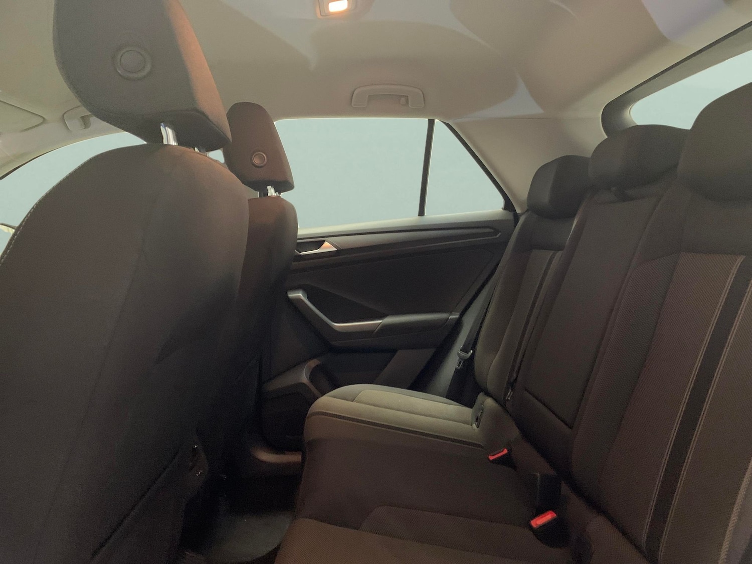 Used Volkswagen T-Roc 2019 for sale - 77639903: Photo 20