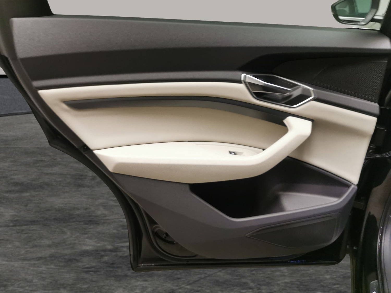 Used Audi e-tron 2022 for sale - 77846141: Photo 30