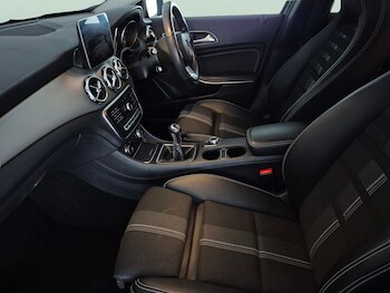 Used Mercedes-Benz GLA 2019 for sale - 78542837: Photo