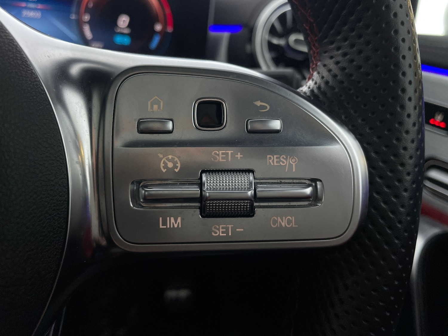 Used Mercedes-Benz CLA 2021 for sale - 76526611: Photo 27