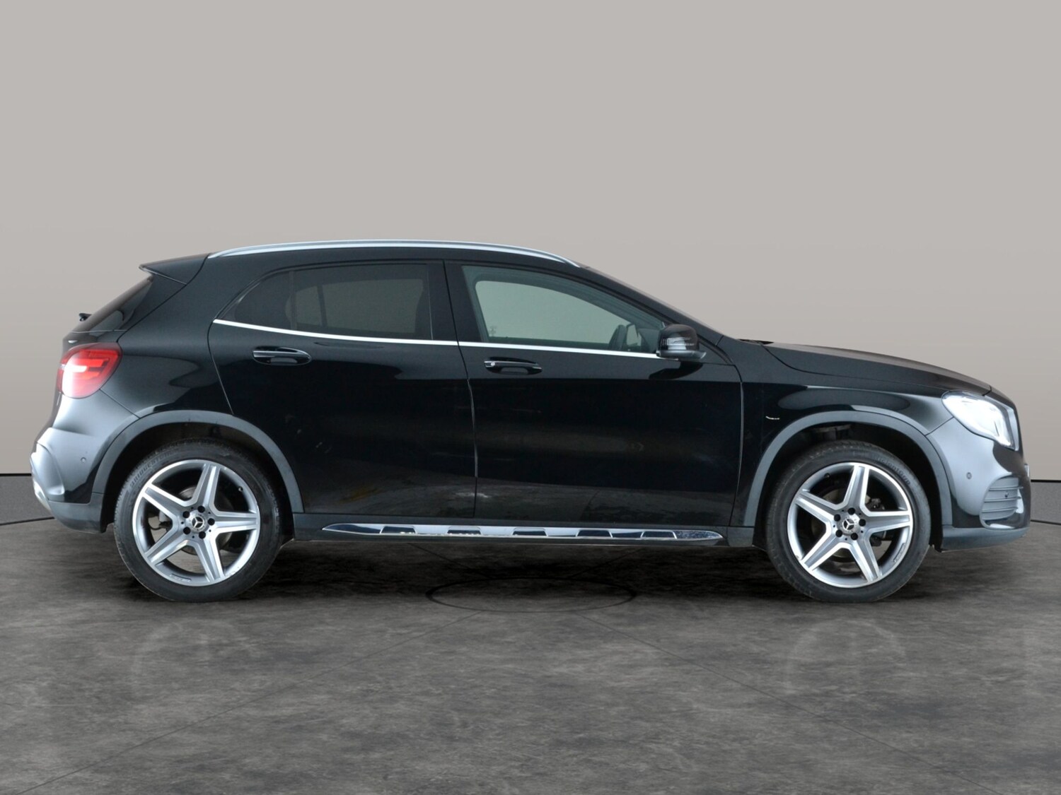 Used Mercedes-Benz GLA 2020 for sale - 77210868: Photo 10