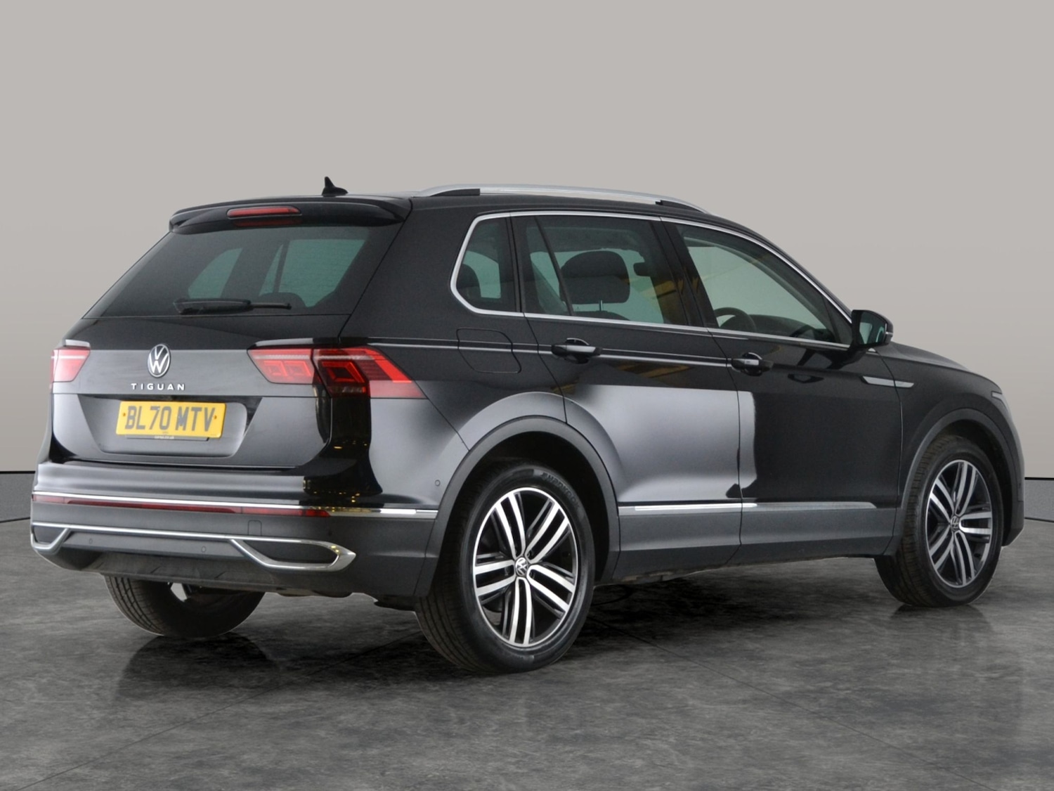 Used Volkswagen Tiguan 2020 for sale - 78054017: Photo 11