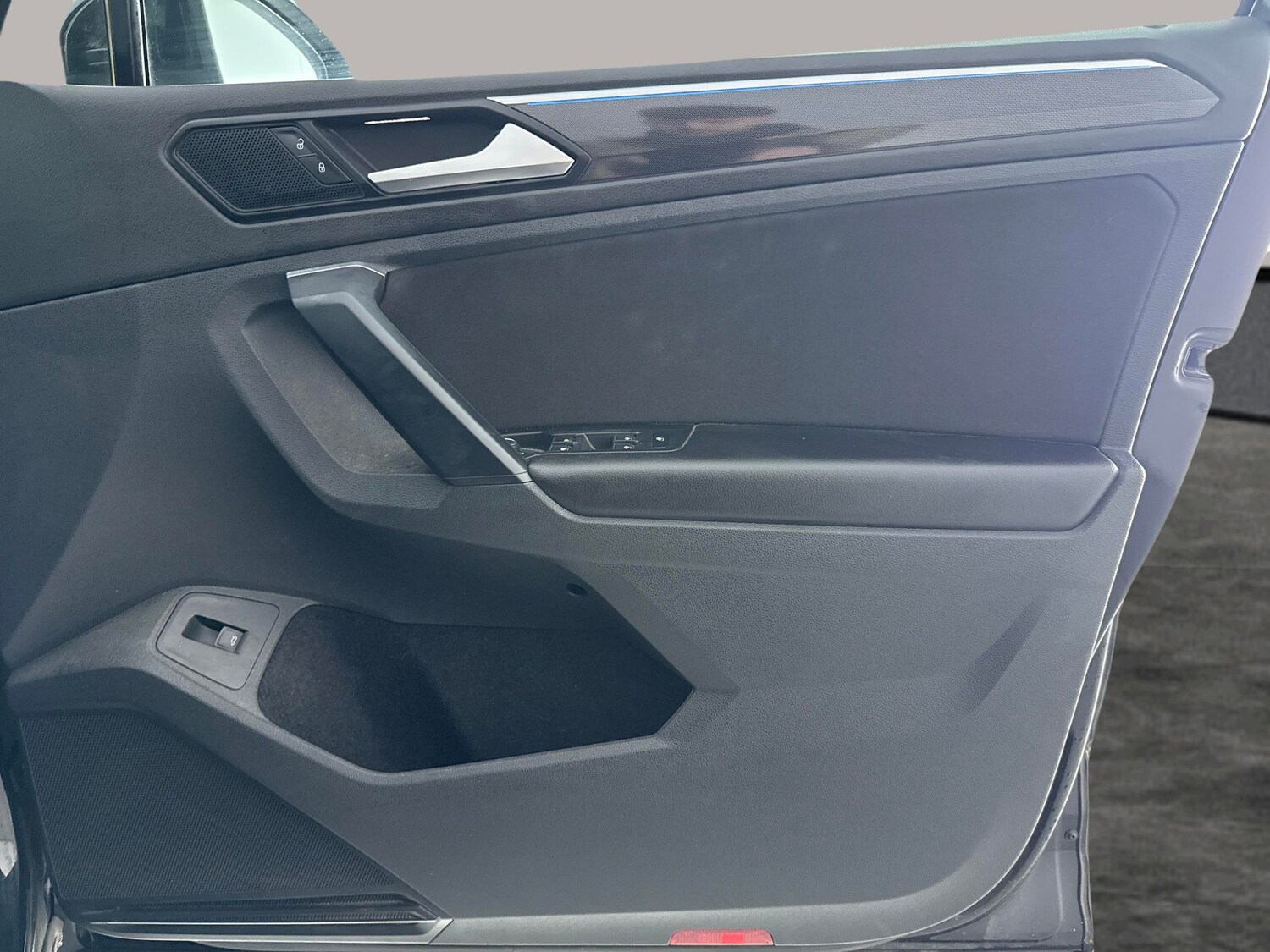 Used Volkswagen Tiguan 2020 for sale - 78054017: Photo 31