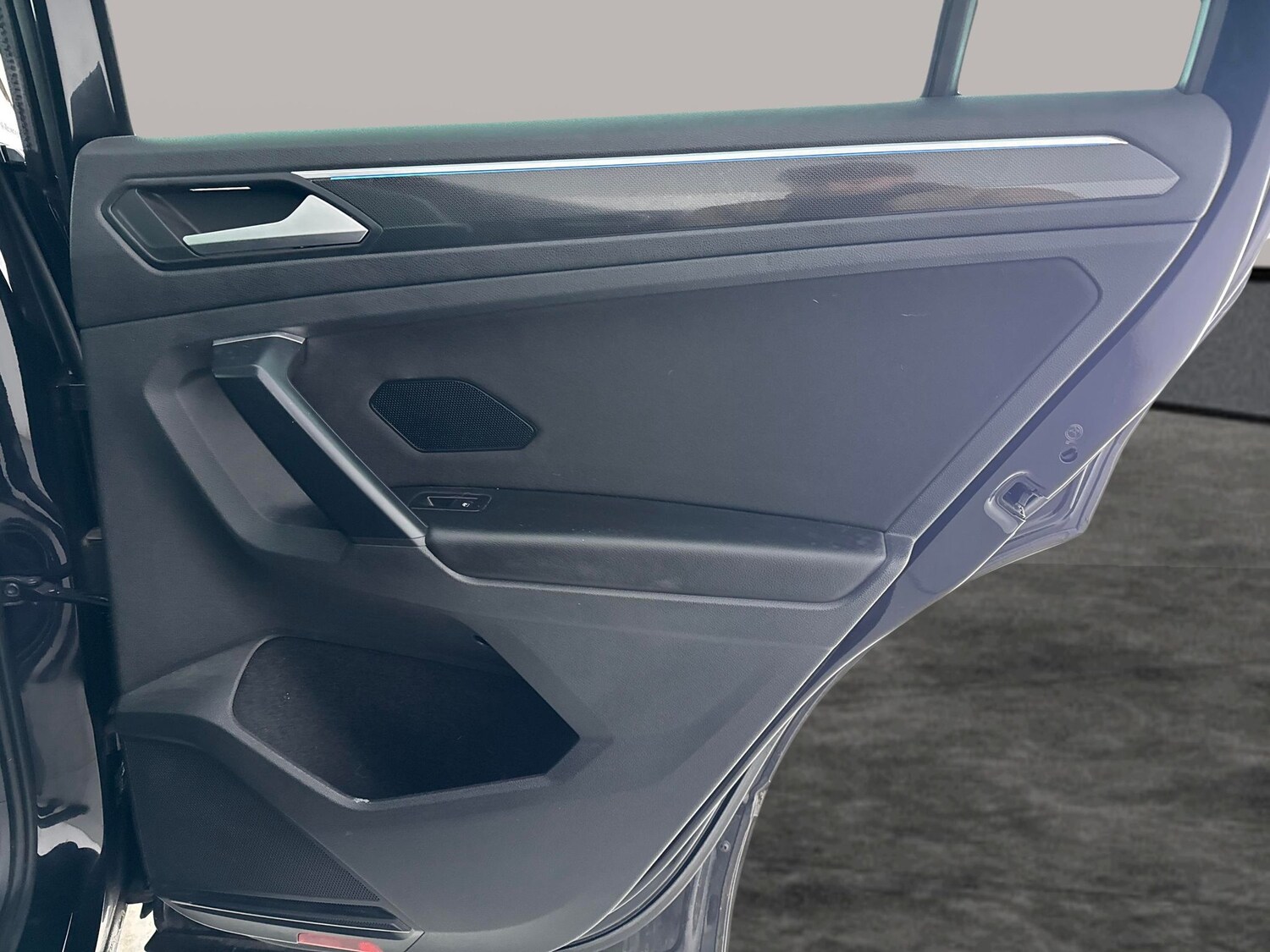 Used Volkswagen Tiguan 2020 for sale - 78054017: Photo 32