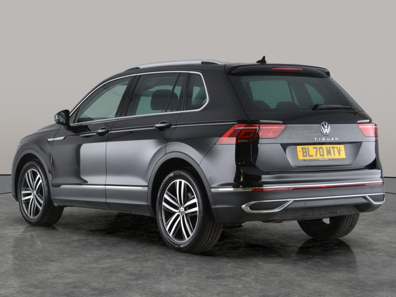 Used Volkswagen Tiguan 2020 for sale - 78054017: Photo 9