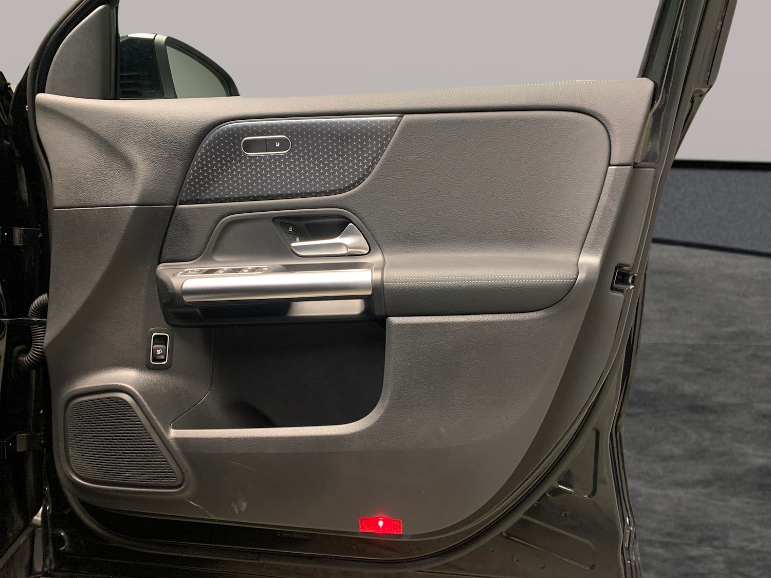 Used Mercedes-Benz EQA 2024 for sale - 77393759: Photo 30