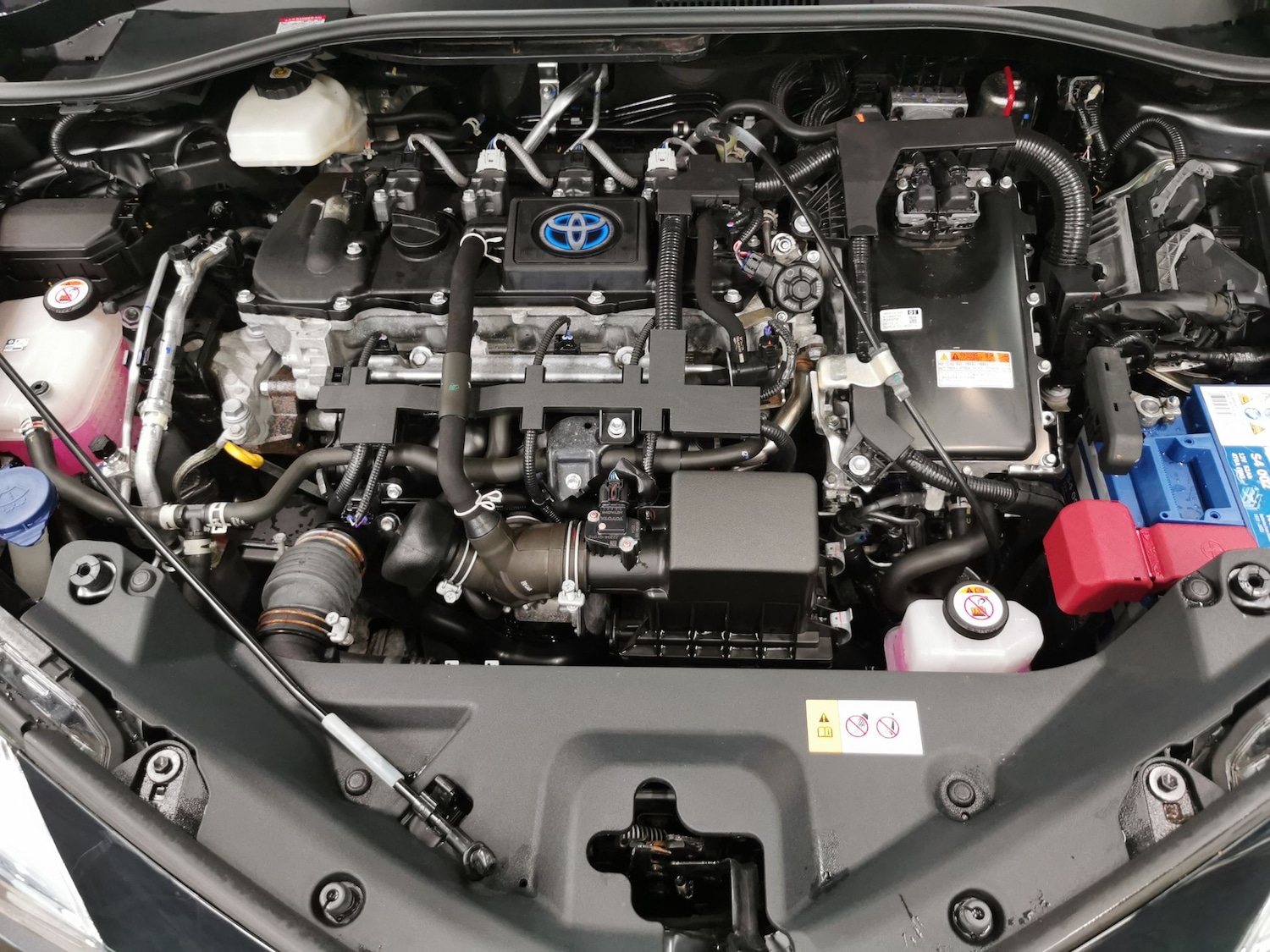 Used Toyota C-HR 2023 for sale - 77321498: Photo 32