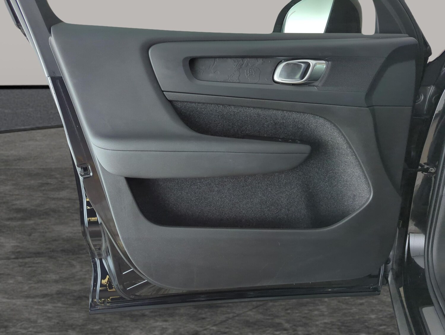 Used Volvo C40 2023 for sale - 77888112: Photo 35