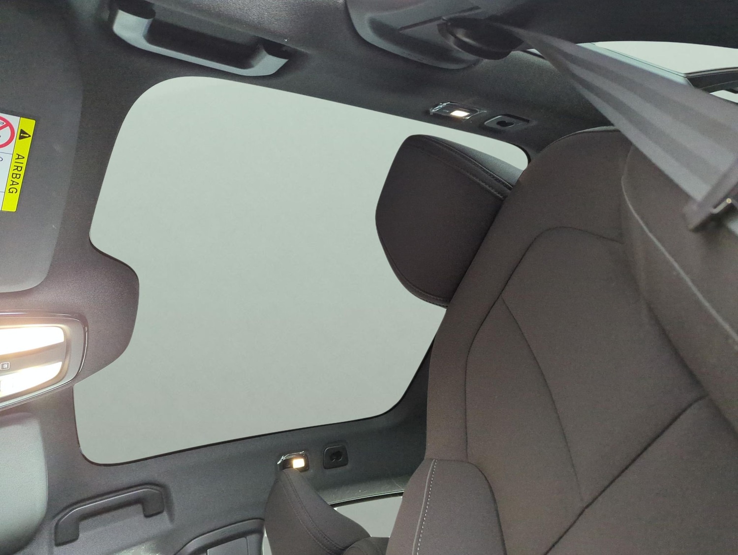 Used Volvo C40 2023 for sale - 77888112: Photo 5