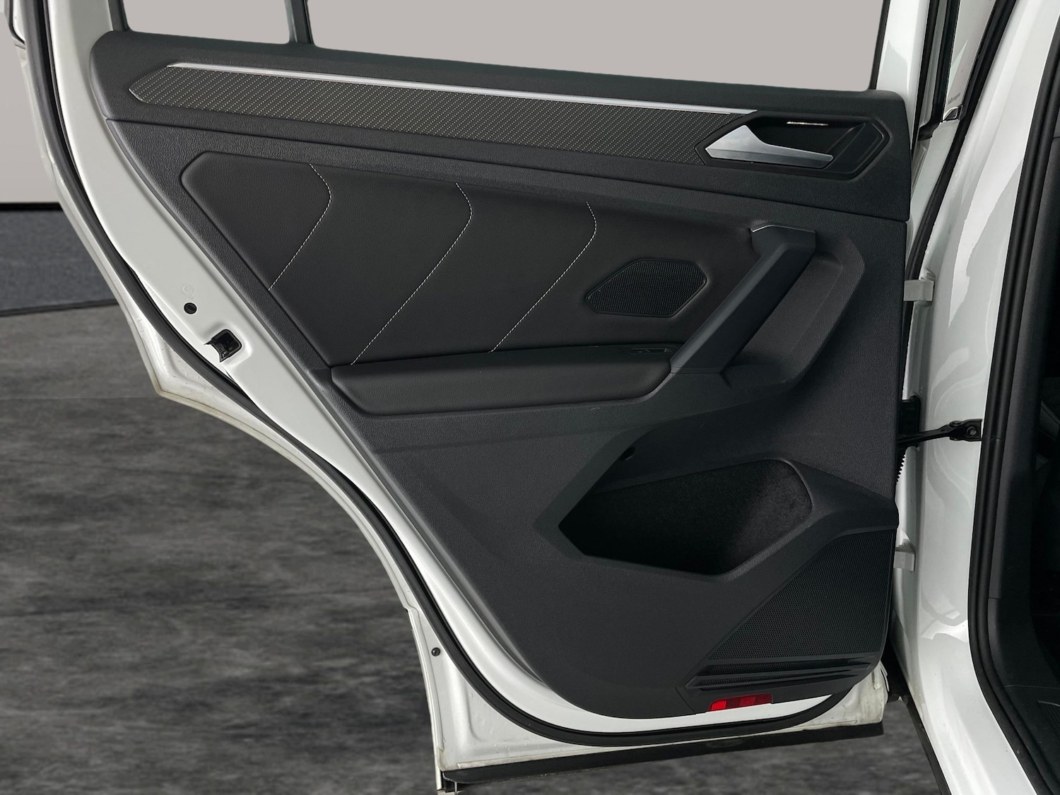 Used Volkswagen Tiguan 2023 for sale - 77665478: Photo 32