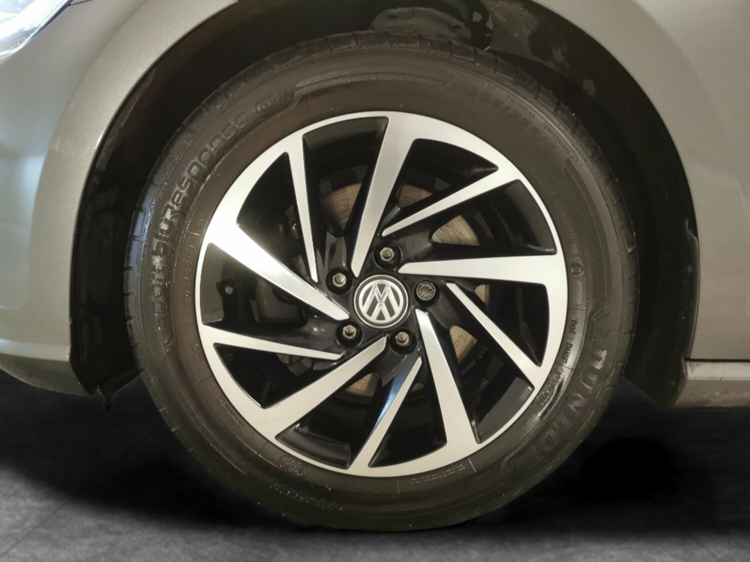 Used Volkswagen Golf 2020 for sale - 77702993: Photo 24