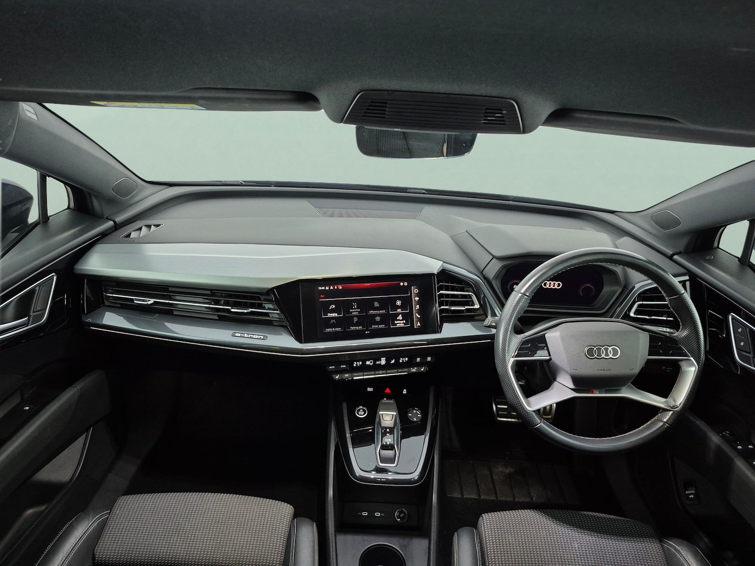 Used Audi Q4 e-tron 2022 for sale - 77399450: Photo 6