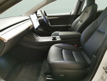 Used Tesla Model 3 undefined for sale - 78477534: Photo