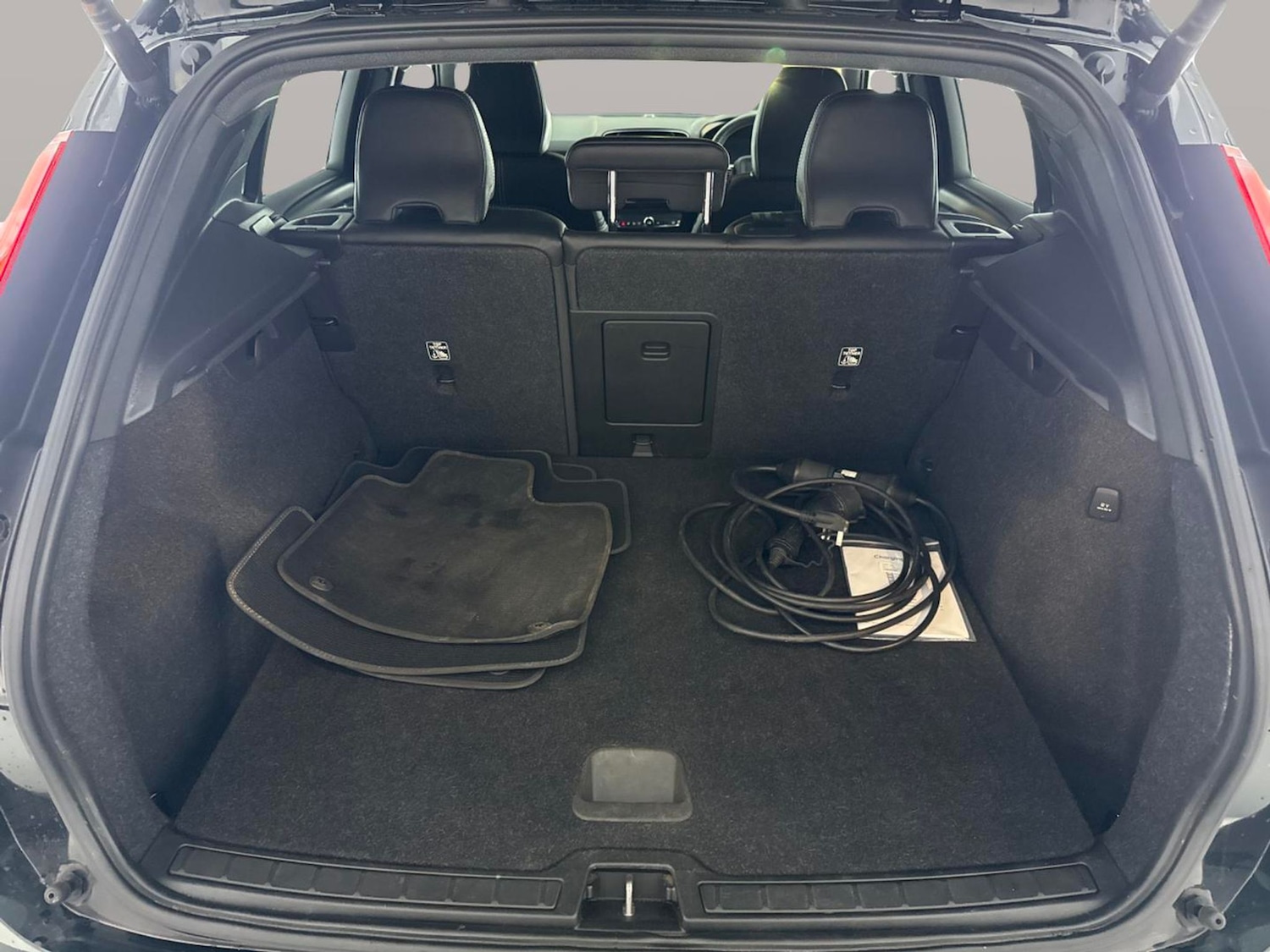 Used Volvo XC40 2021 for sale - 77418025: Photo 31