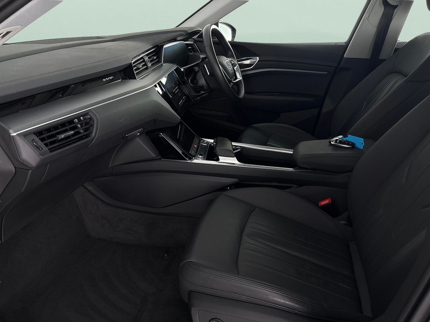 Used Audi e-tron 2021 for sale - 78053998: Photo 4