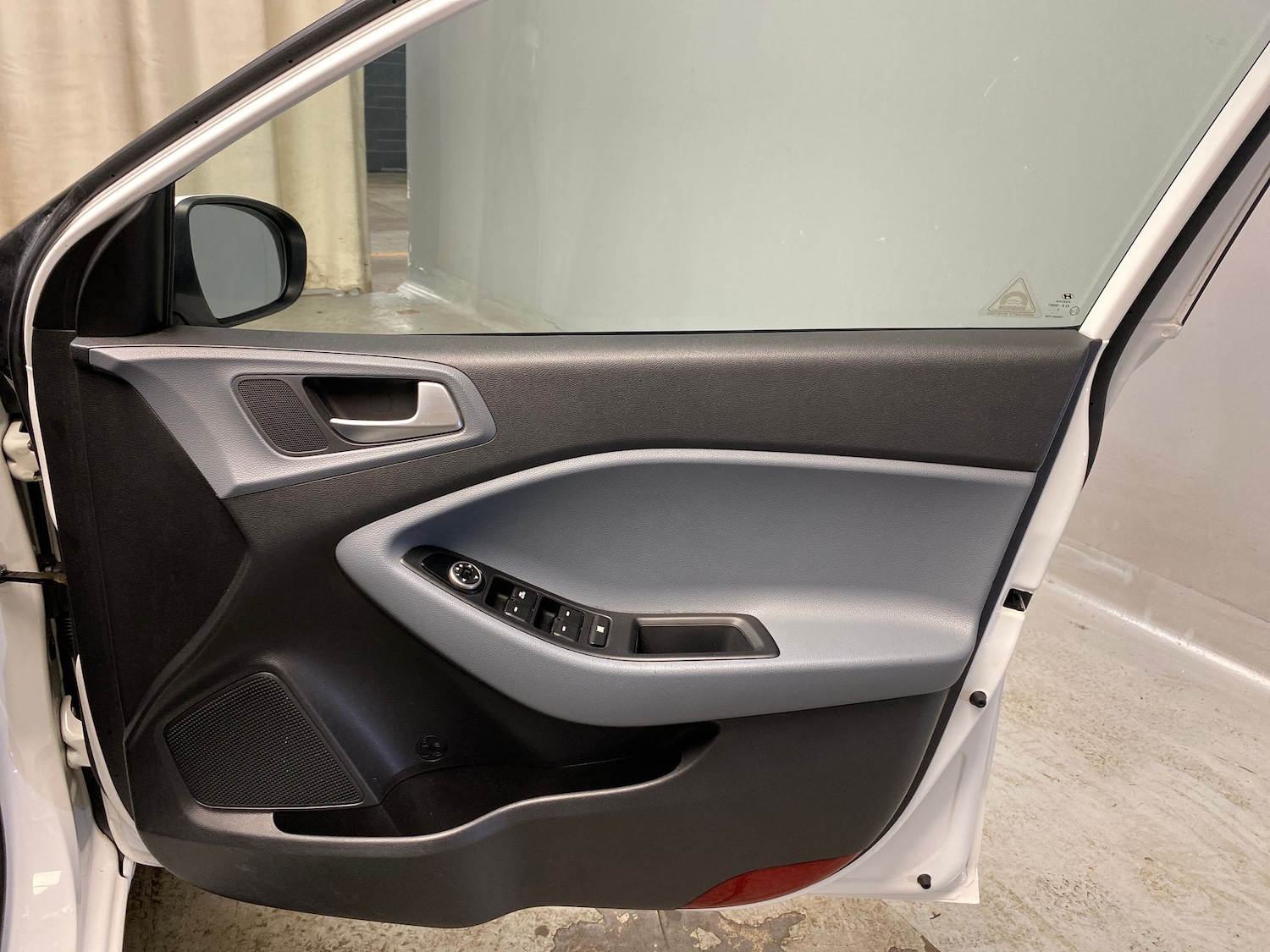 Used Hyundai i20 2015 for sale - 77804240: Photo 24