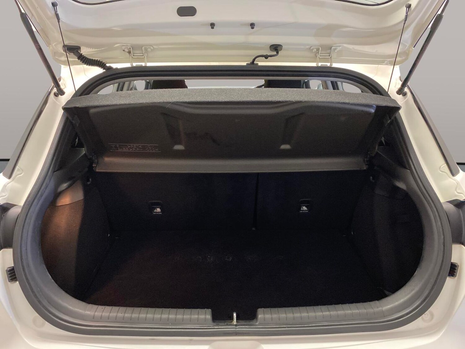 Used Hyundai i20 2015 for sale - 77804240: Photo 27