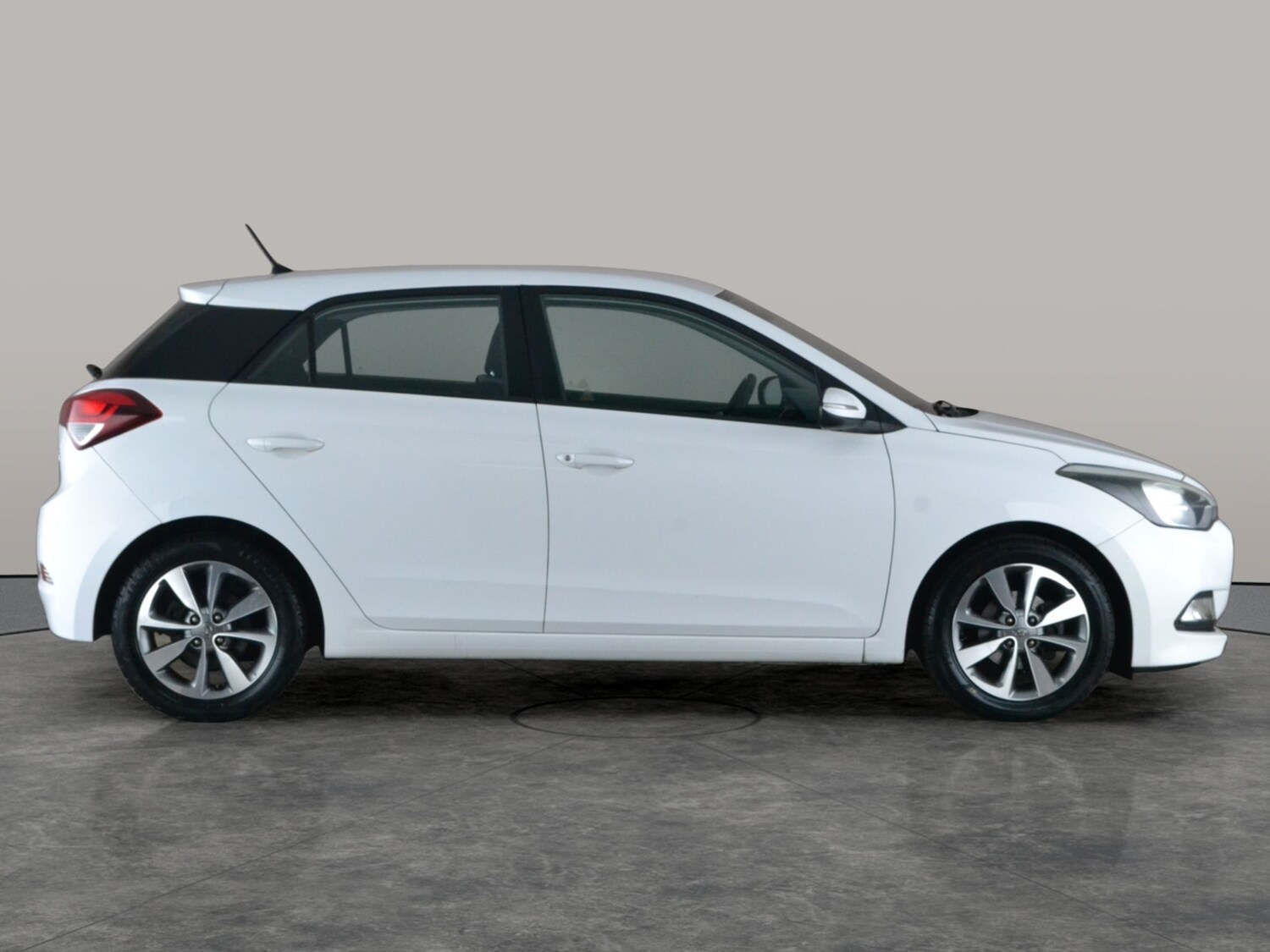 Used Hyundai i20 2015 for sale - 77804240: Photo 7