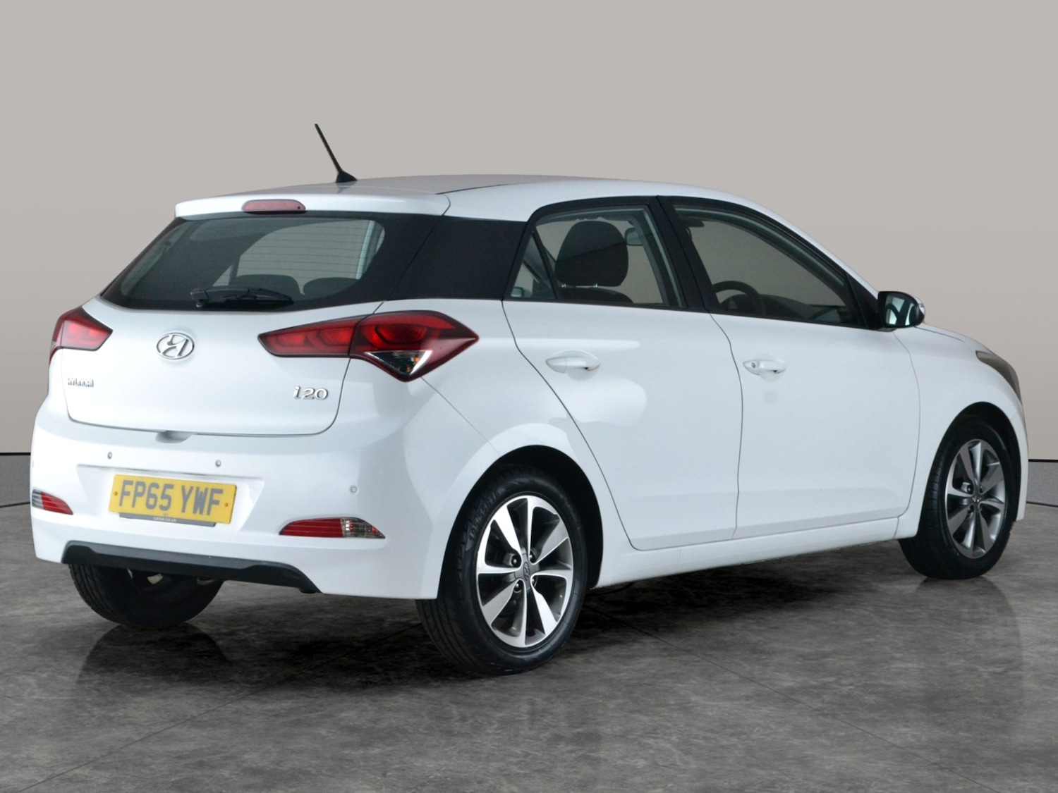 Used Hyundai i20 2015 for sale - 77804240: Photo 8