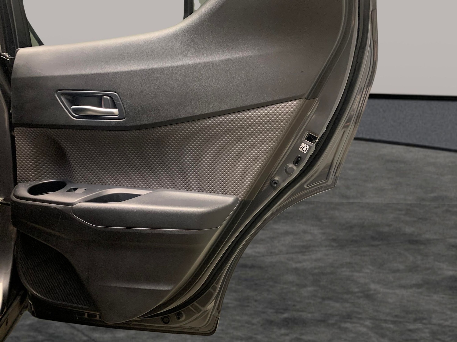 Used Toyota C-HR 2022 for sale - 77475459: Photo 26