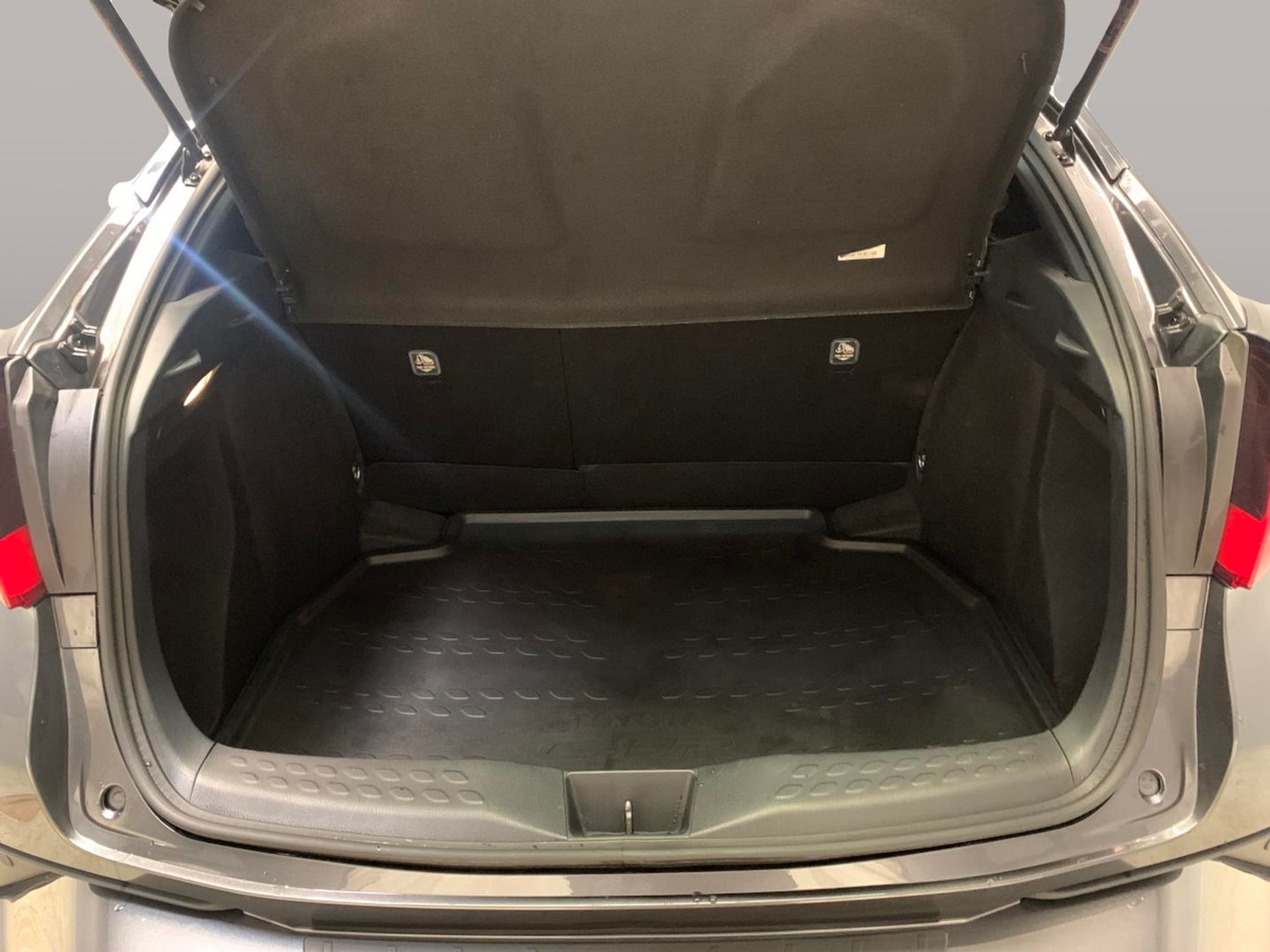 Used Toyota C-HR 2022 for sale - 77475459: Photo 30